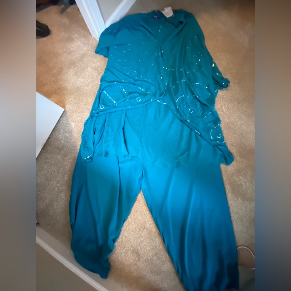Roaman’s plus size pantsuit NWT.  size 38